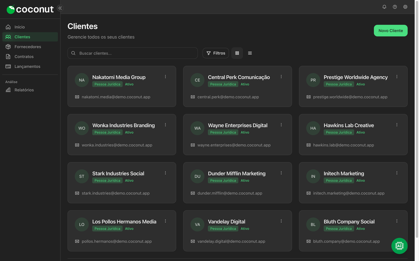 Listagem de clientes com filtros e busca