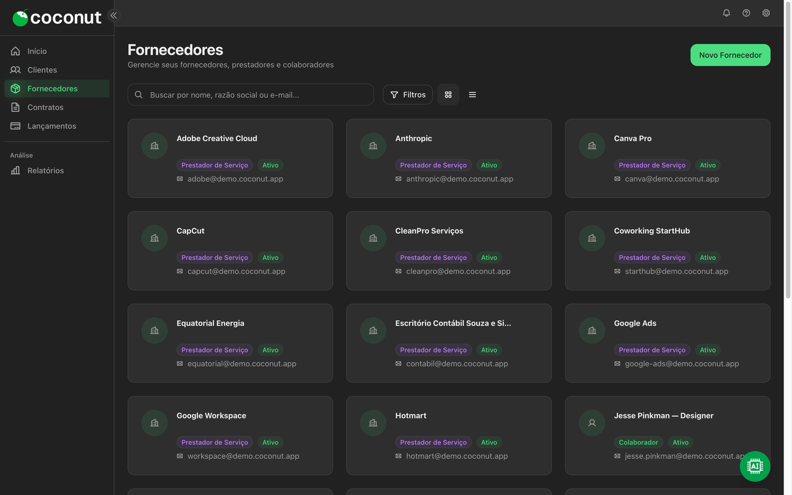 Grid de fornecedores com tipo e status